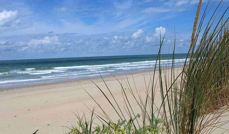 camping proche plus beau village de france charente maritime